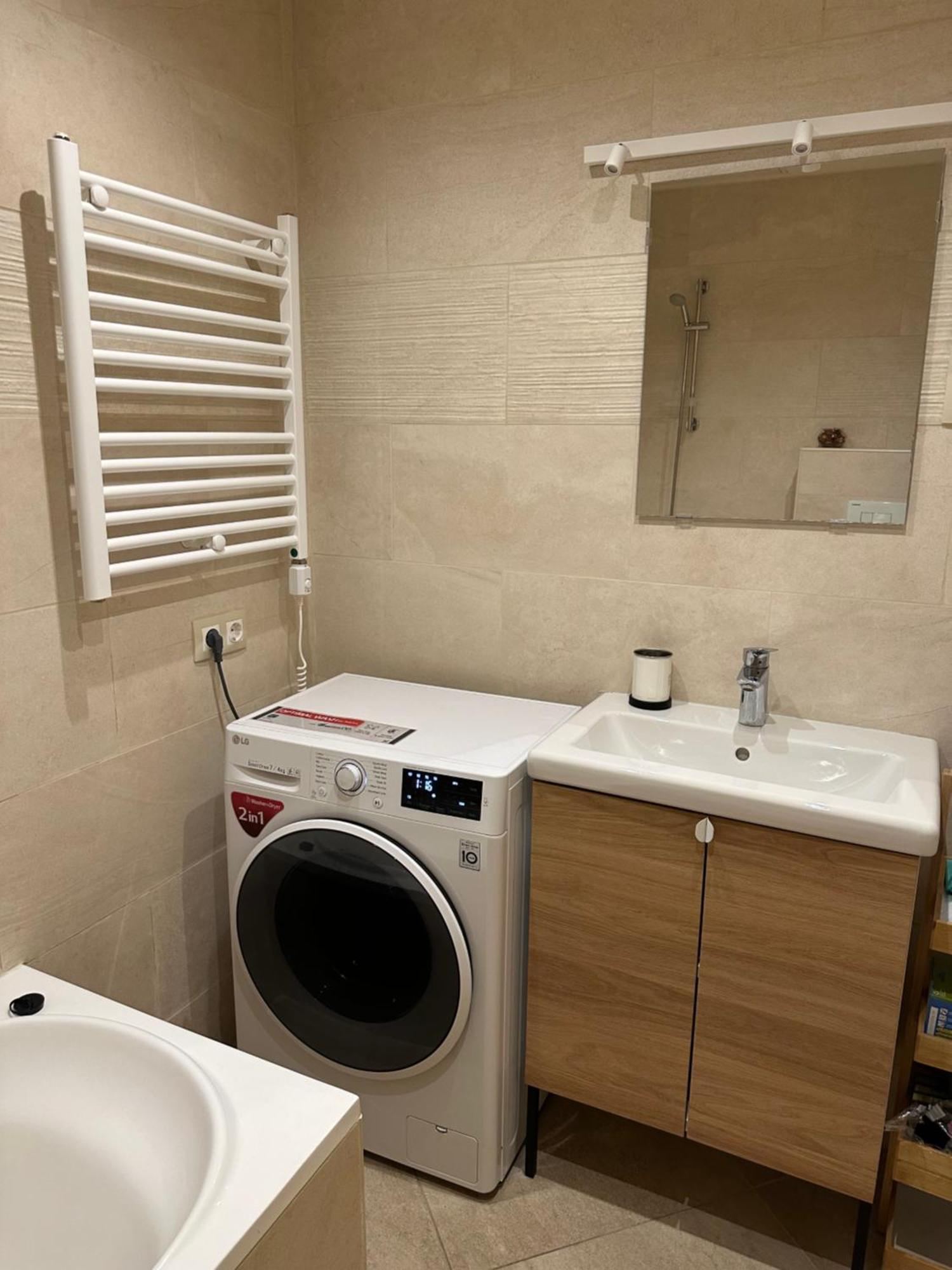 Best Apartments Bp Budapest Bagian luar foto